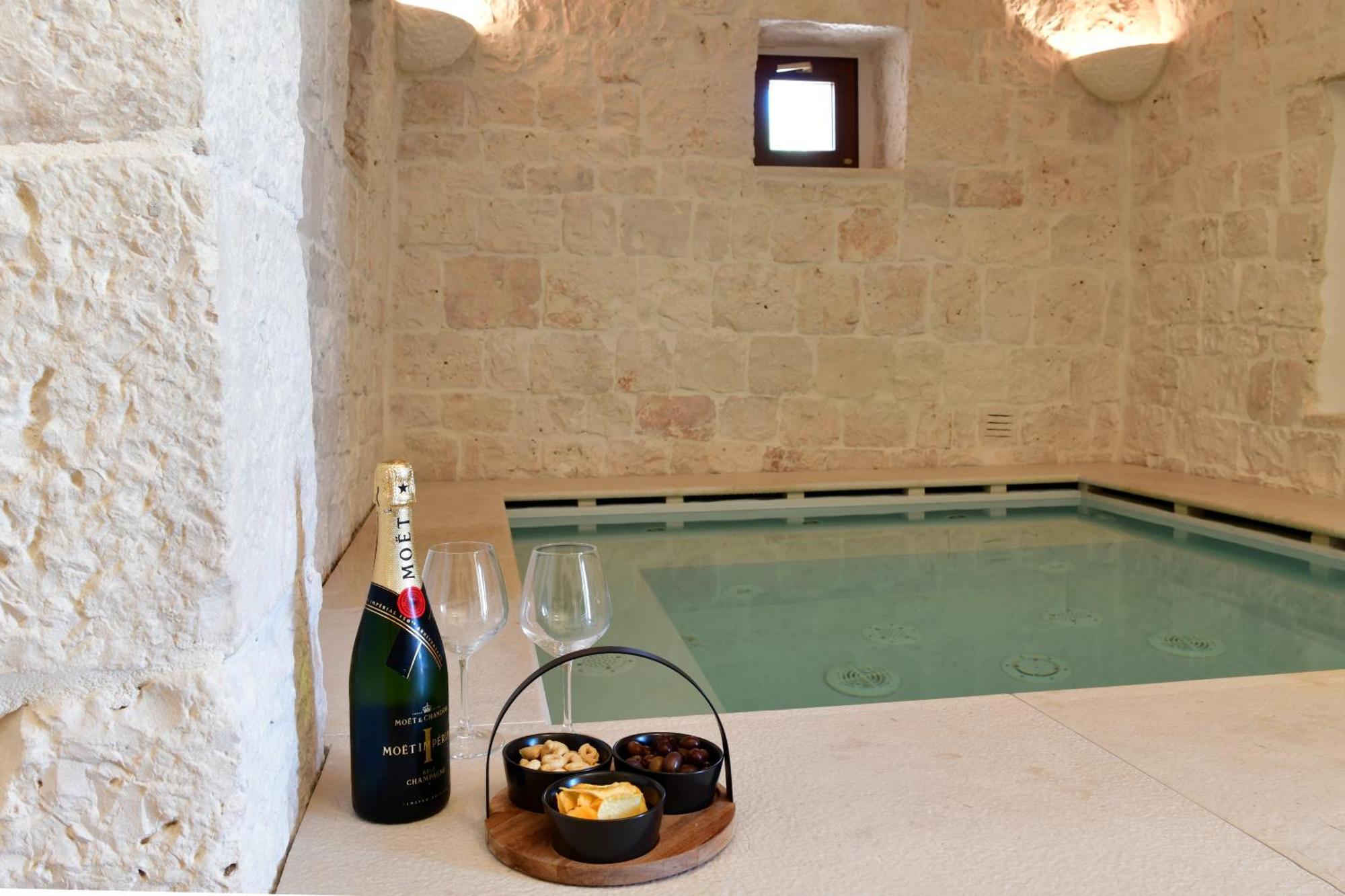 Lamarossa Trulli & Suites Monopoli Exterior foto
