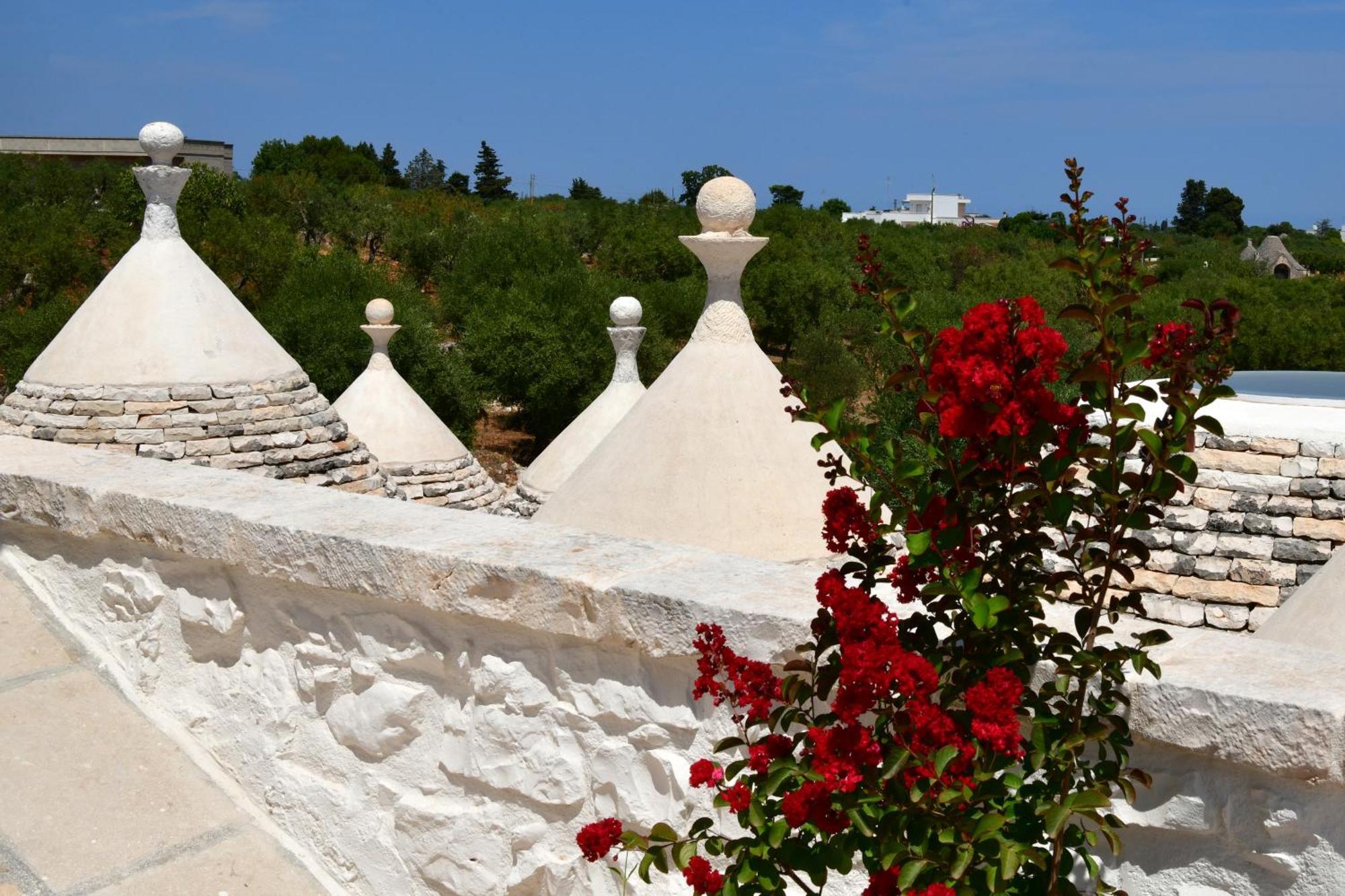 Lamarossa Trulli & Suites Monopoli Exterior foto