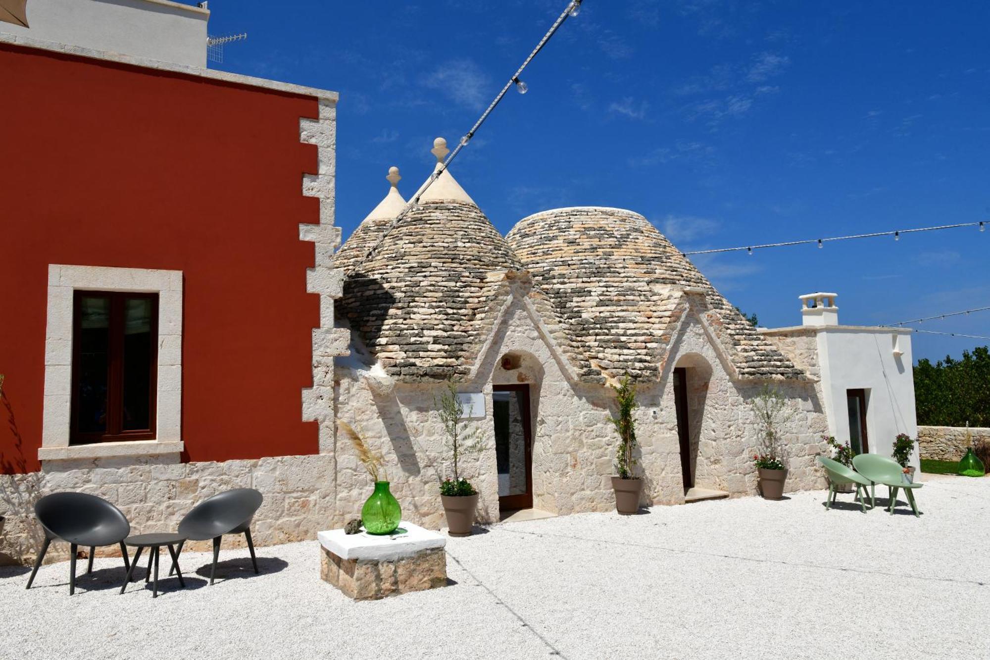 Lamarossa Trulli & Suites Monopoli Exterior foto